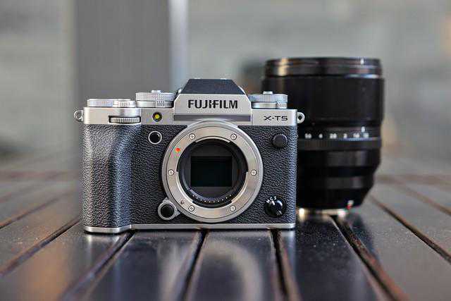 四千万像素、6.2K视频 富士无反相机X-T5评测