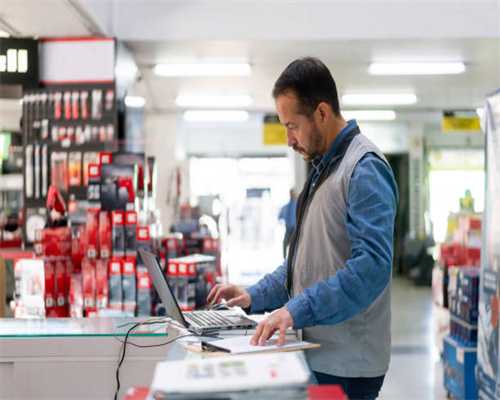 5年的宝马M6还能卖80万?朋友:家里有矿啊? 5年的宝马M6还能卖80万?朋友:家里有矿啊?