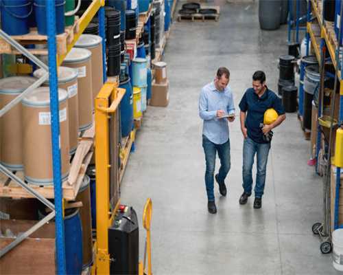 全新BMW 5系油电同价，真的很宝马！