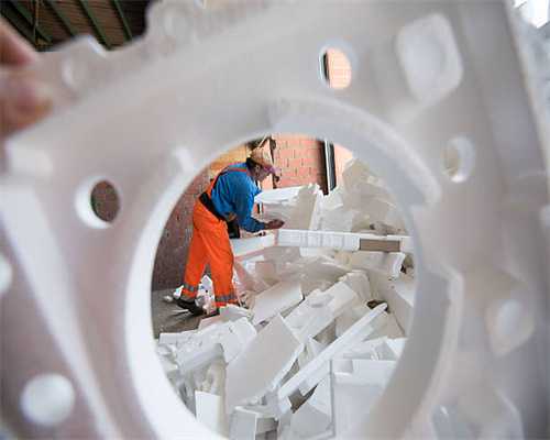 新车 | 海外售24万起/可选1.3T插混/紧凑型SUV 2024款道奇大黄蜂发布