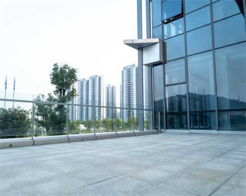 奔驰S级演变历史回顾，争议不止这一次？