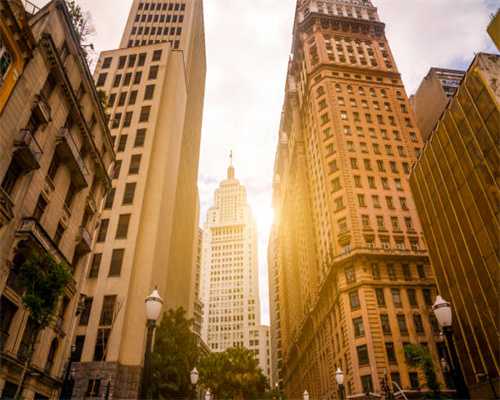 完全不给对手留活路!试驾全新一代15万级“家轿之王” 完全不给对手留活路!试驾全新一代15万级“家轿之王”