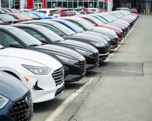 颜值性价比一个都不能少，三款热门紧凑车型推荐