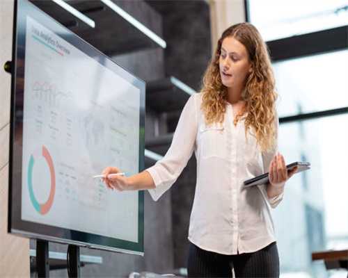 新车 | 售约17.6万元 菲亚特500新车型发布 875毫升双缸涡轮增压动力