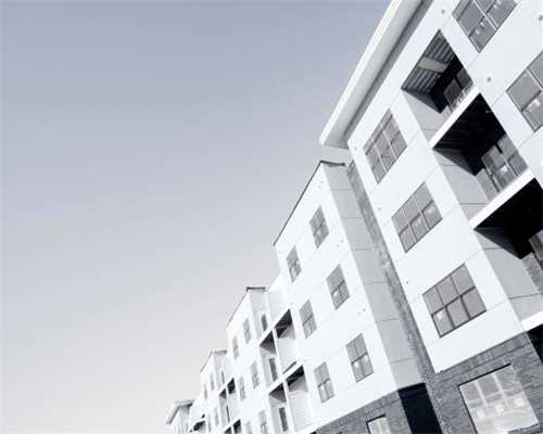 卷土重来！新一代宝马1系实车曝光，上市降7万？