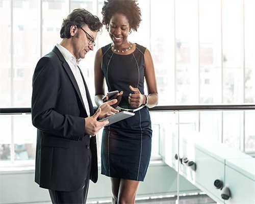 华为也有车品"极狐HI" 超强续航700KM 全球首台L4驾驶