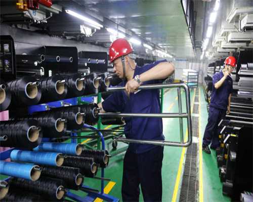 防弹级别的肌肉感！道奇公羊重型皮卡4x4 越野房车